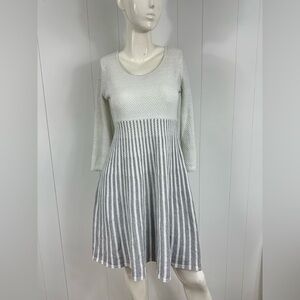 Calvin Klein Sz S Flare A-Line Knit Sweater Dress Metallic Grey 3/4 Sleeve